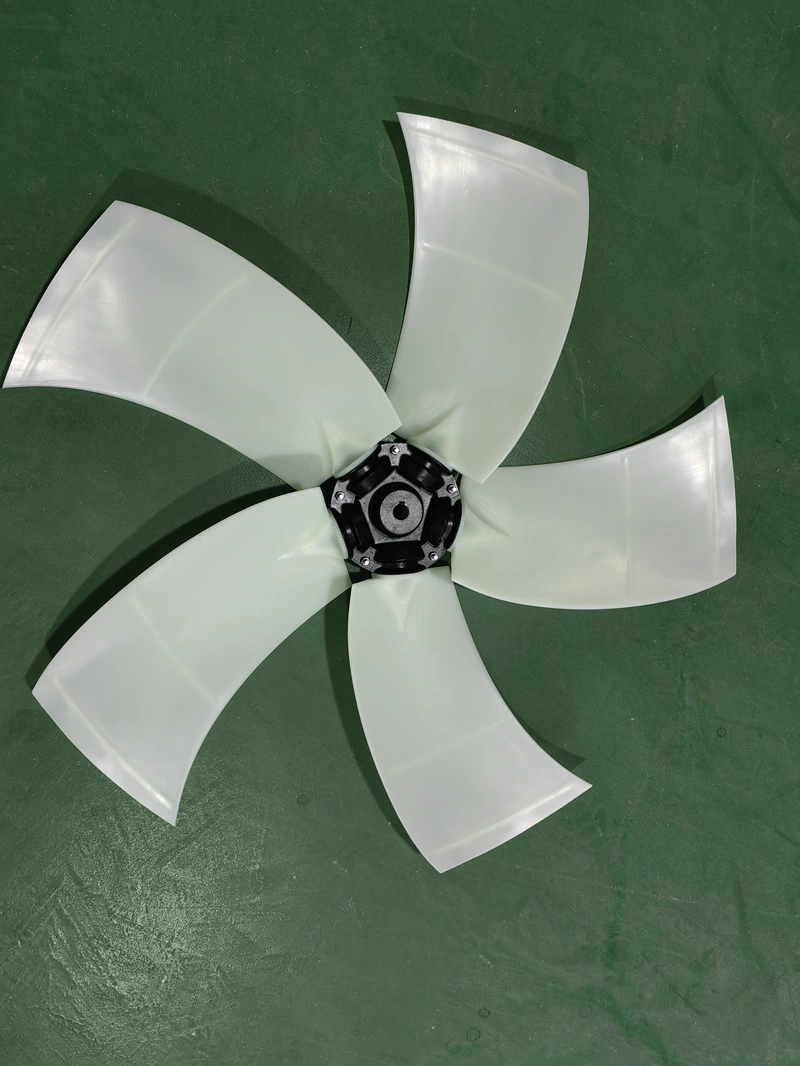 medium size plastic sickle axial fan 7xl