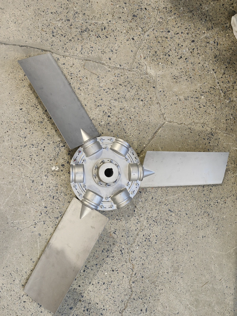 large size aluminum axial fan 6w