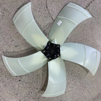 medium size plastic sickle axial fan 7xl