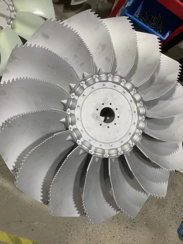 medium size aluminum sickle axial fan 7xl
